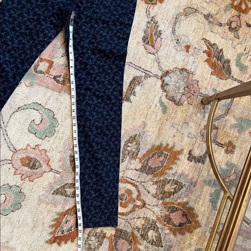 Stylish Blue Patterned Jeans - Picture 7 of 7